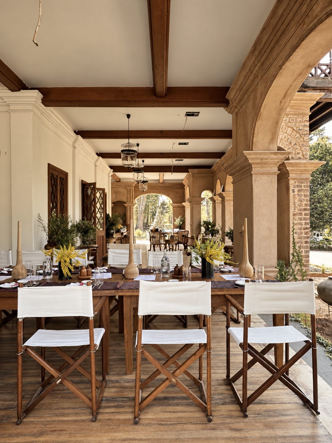Dining loggia with teak table